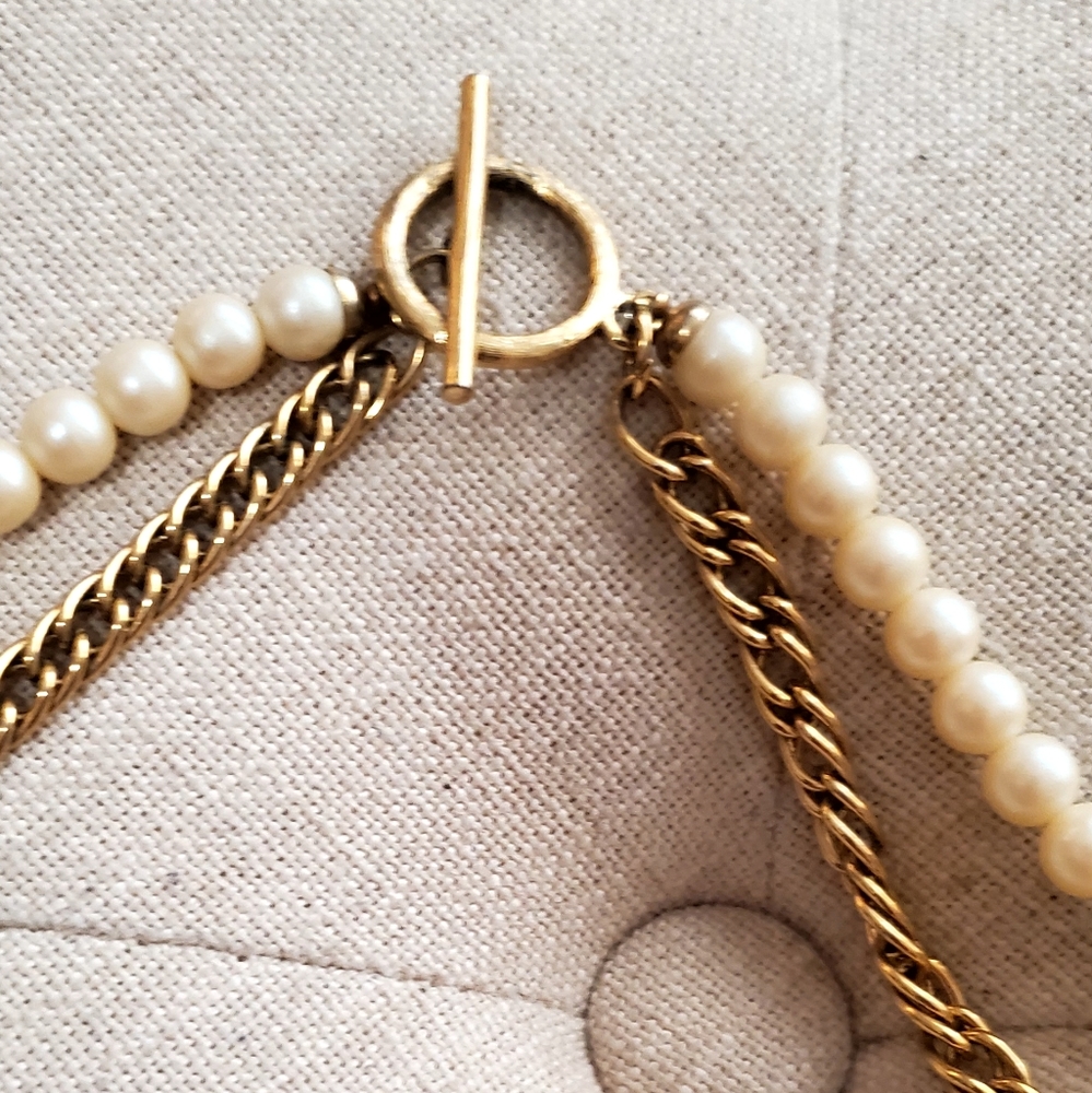 Beautiful Necklace - Picture 5 of 5